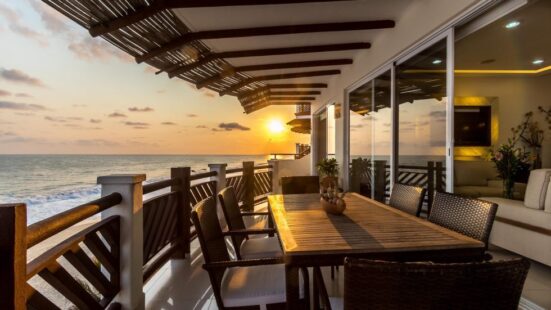 Private balcony at Vivo Palmarito