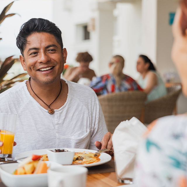 Dining at Vivo Palmarito
